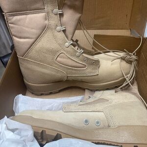 Tan Men's Boots